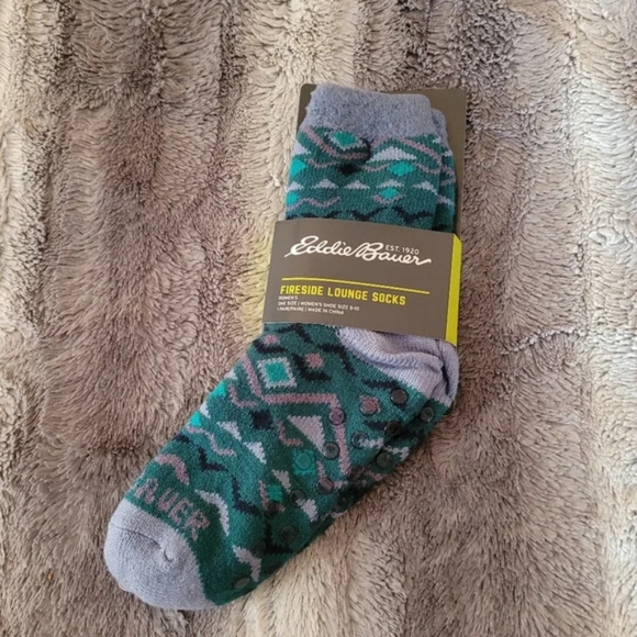 New Women's Eddie Bauer Fireside Lounge Socks. Fits shoe size 5-10 - Picture 4 of 7